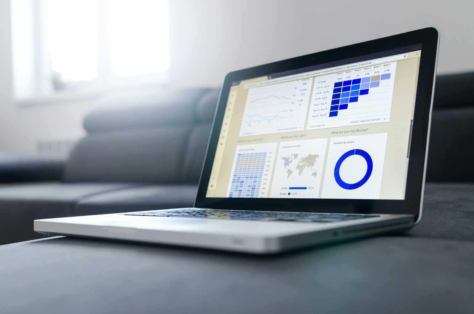 Comprehensive Data Visualization Guide: How to Pick the Right Charts for Your Narrative
